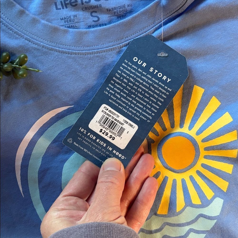 NWT Life Is Good Sky Blue Tee with Heart Sun and Wave - Picture 3 of 7